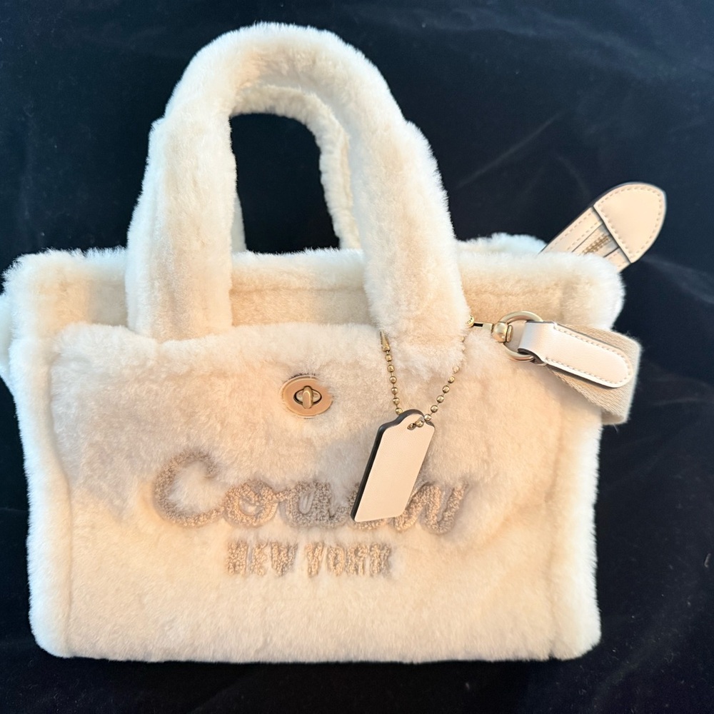 Coach Women's chalk Sherpa Cargo Tote